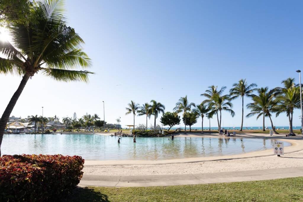 20 S At The Marina Apartment Airlie Beach Exterior photo